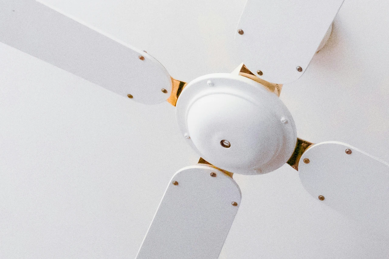 Come abbassare la temperatura della casa durante il giorno senza spendere nulla Come abbassare la temperatura della casa durante il giorno senza spendere nulla