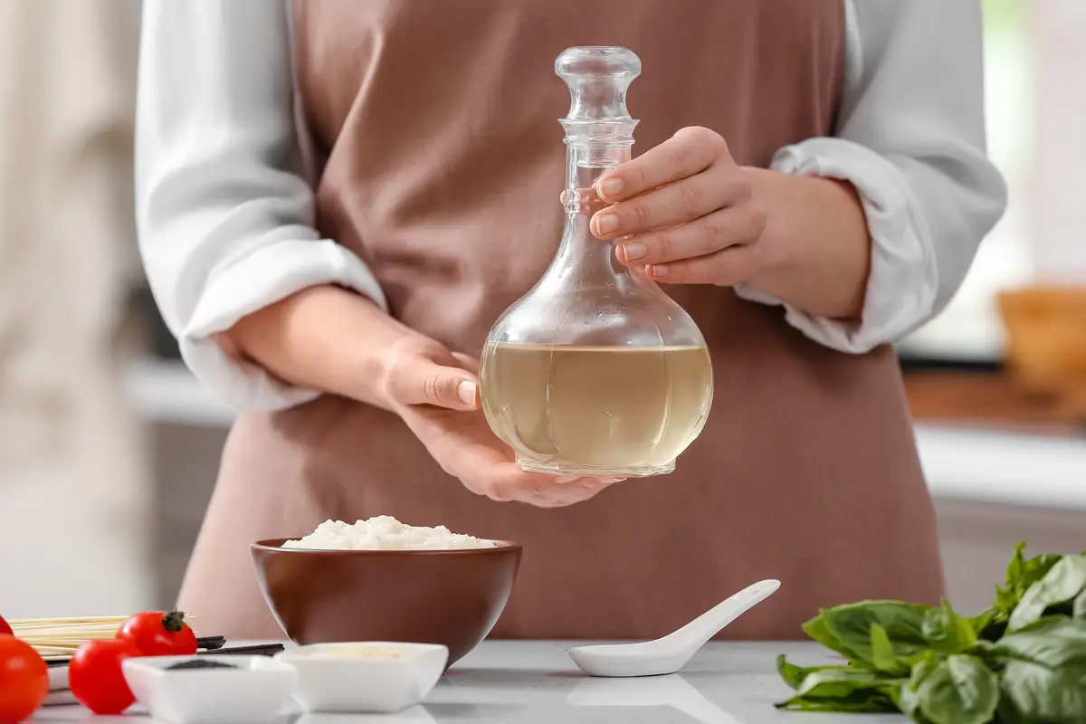 Il modo giusto di usare l’aceto per pulire e profumare il bagno Il modo giusto di usare l’aceto per pulire e profumare il bagno