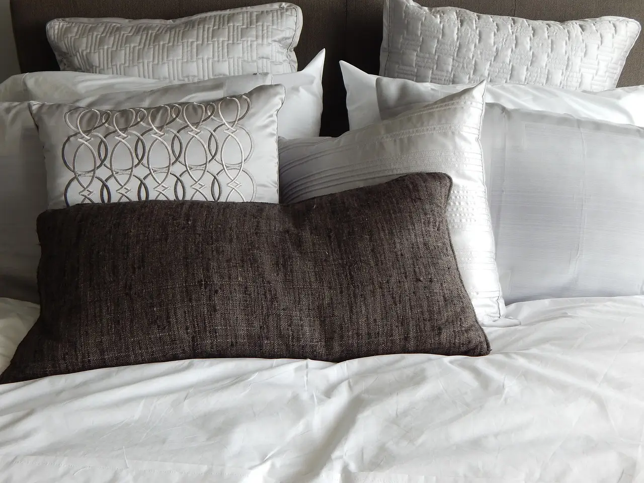 Organizza la biancheria da letto per l’estate: il sistema salvaspazio degli interior designer Organizza la biancheria da letto per l’estate: il sistema salvaspazio degli interior designer