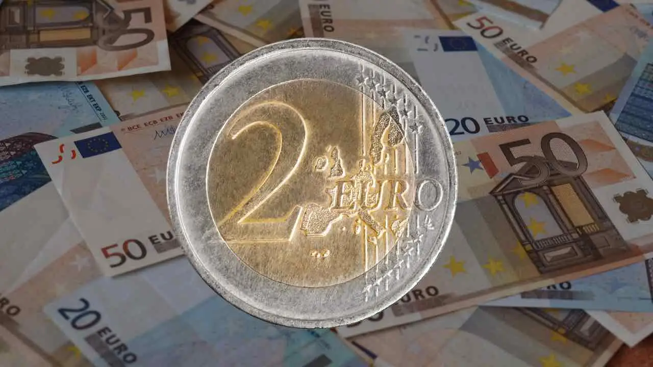 Come riconoscere le monete da 2 euro più rare e quali valore possono raggiungere