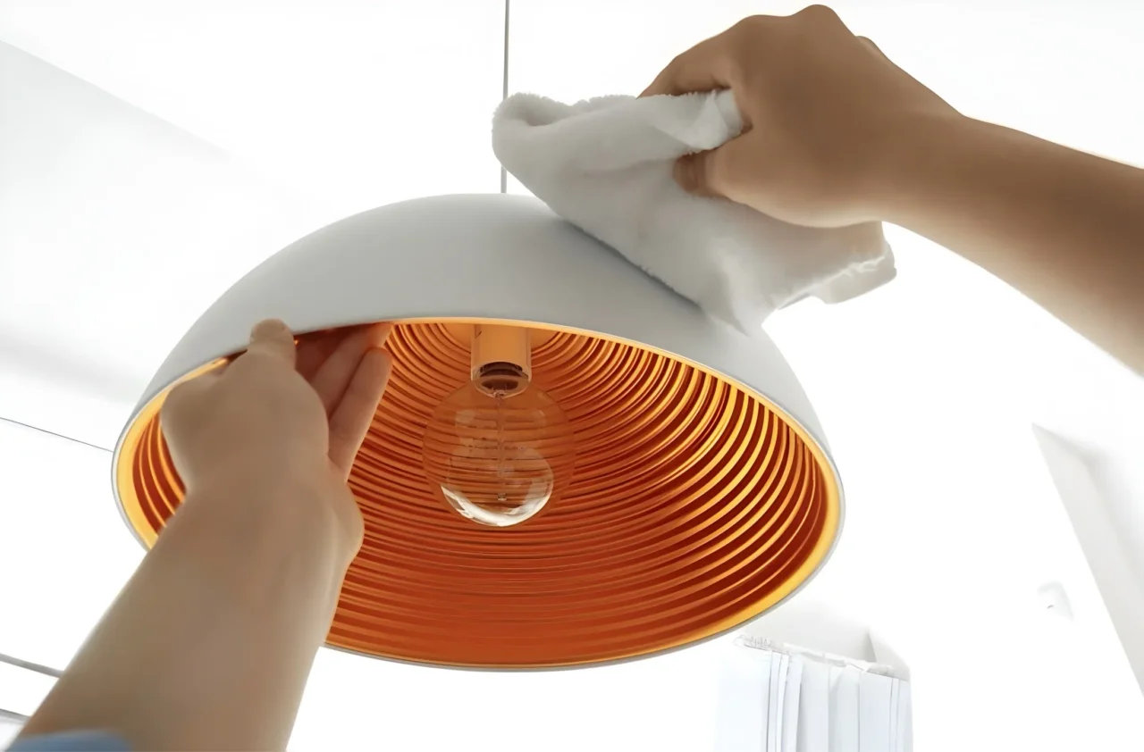 Come ridurre la polvere sui lampadari in estate: la soluzione rapida degli igienisti ambientali per giugno Come ridurre la polvere sui lampadari in estate: la soluzione rapida degli igienisti ambientali per giugno