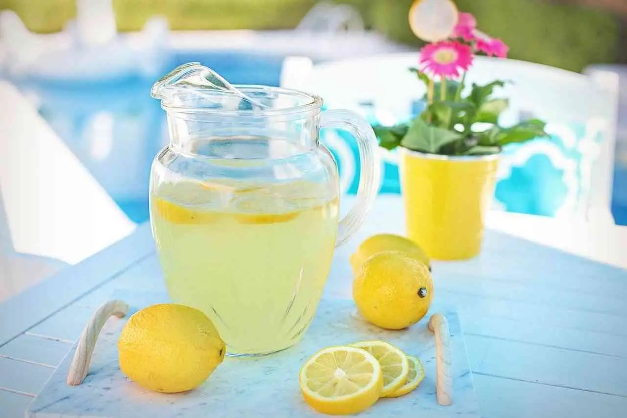 Come tenere lontani caldo e zanzare con un solo ingrediente Come tenere lontani caldo e zanzare con un solo ingrediente