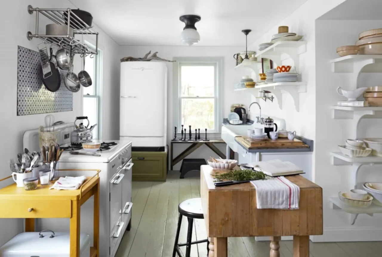 Come rinfrescare la cucina senza aria condizionata: il trucco che usano negli agriturismi Come rinfrescare la cucina senza aria condizionata: il trucco che usano negli agriturismi