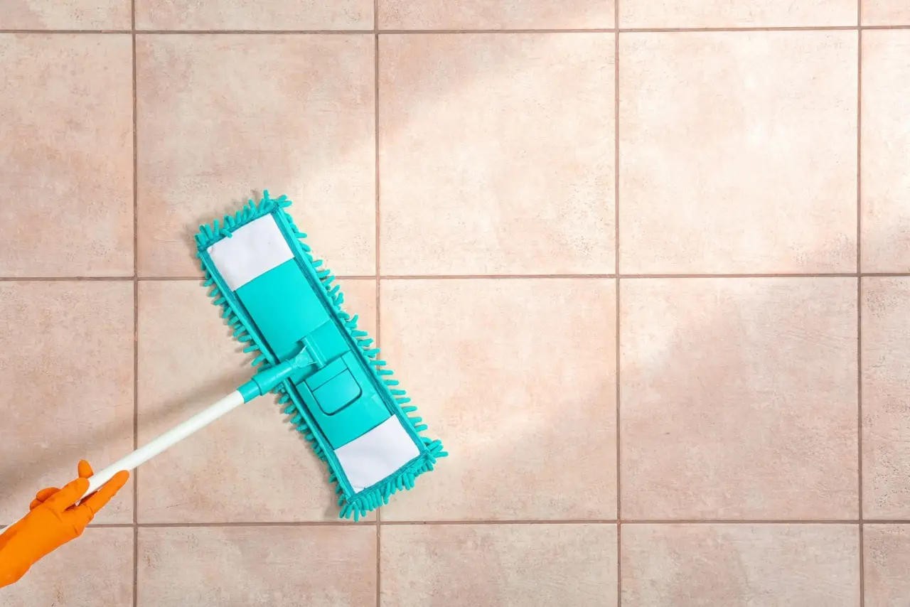 Vuoi pavimenti brillanti in meno tempo? Prova questo metodo facile e poco conosciuto Vuoi pavimenti brillanti in meno tempo? Prova questo metodo facile e poco conosciuto