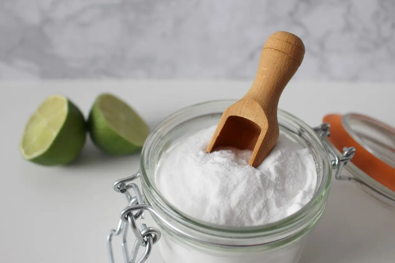 Come tenere a bada i cattivi odori in casa con un ingrediente che hai già in cucina Come tenere a bada i cattivi odori in casa con un ingrediente che hai già in cucina