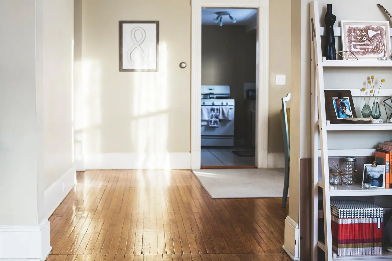 Pavimenti brillanti ogni giorno: segui questa routine e risolvi il problema sporco Pavimenti brillanti ogni giorno: segui questa routine e risolvi il problema sporco