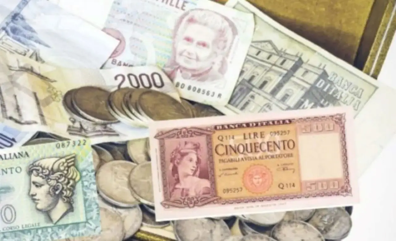 Vecchie lire dimenticate nei cassetti: quali cercare e il loro prezzo attuale Vecchie lire dimenticate nei cassetti: quali cercare e il loro prezzo attuale